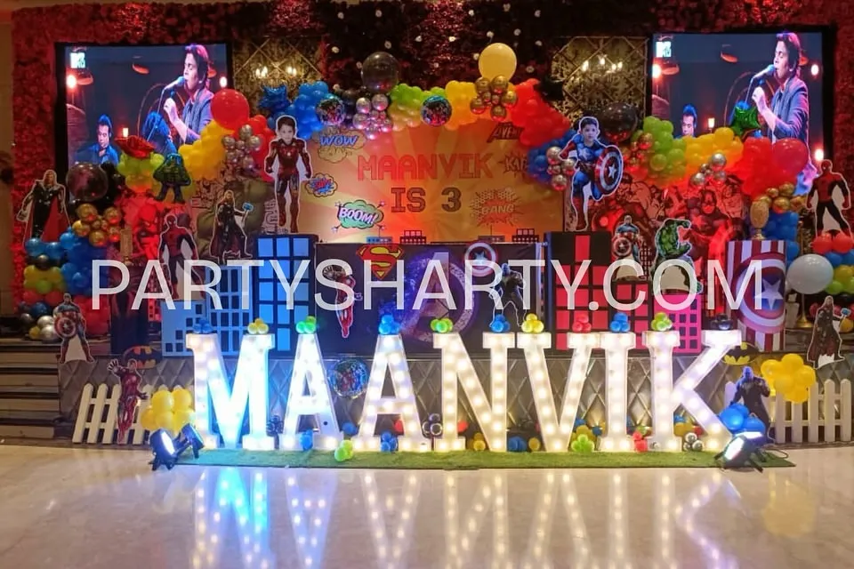 For the little superhero in your life, we assemble action-packed worlds like this Avengers theme party. The stage features dynamic character cutouts, city skyline backdrops, and vibrant, comic-book-style balloon arrangements to bring the Marvel universe to life.