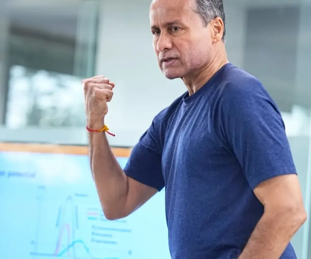 I believe in teaching with passion and precision. In this course, I break down complex scientific principles into practical, applicable techniques you can use with your clients from day one.