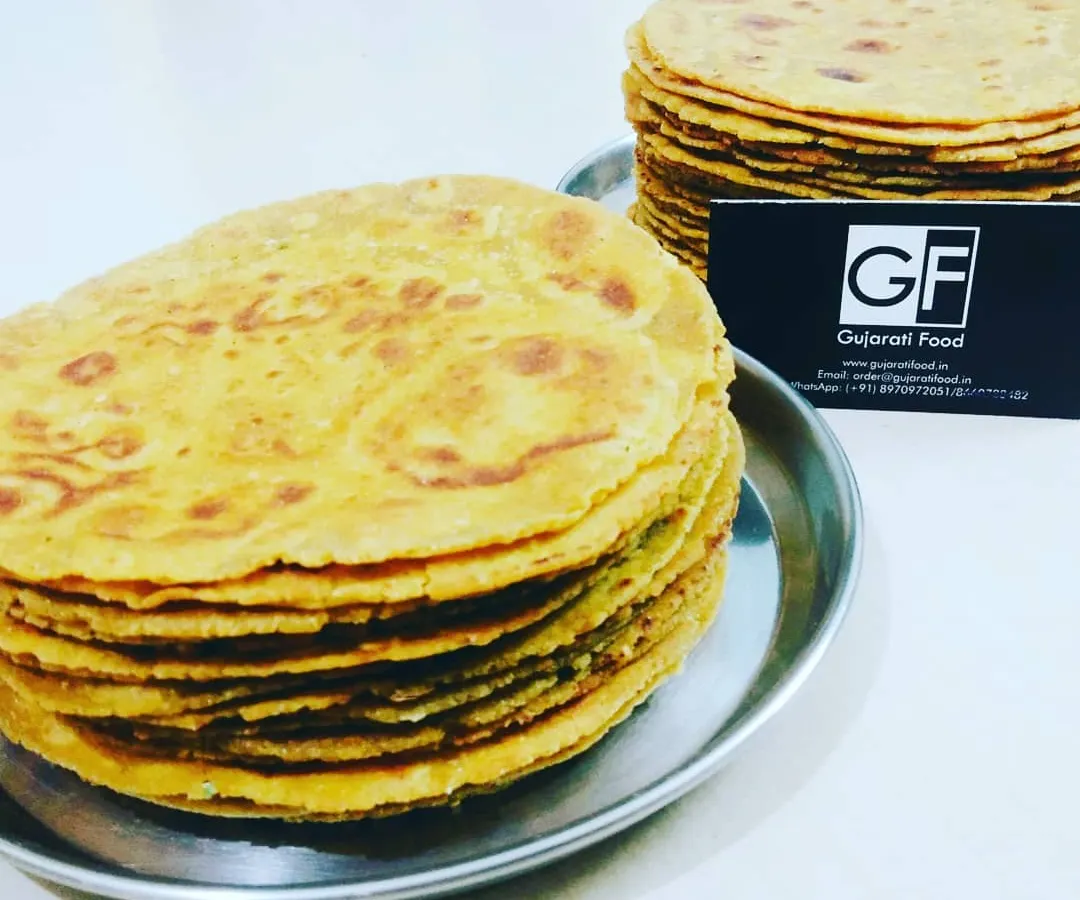 My homemade multigrain theplas are a bestseller and a healthy choice for any meal. These Gujarati flatbreads are made fresh to order and are perfect for breakfast, lunch boxes, or even for travelling.