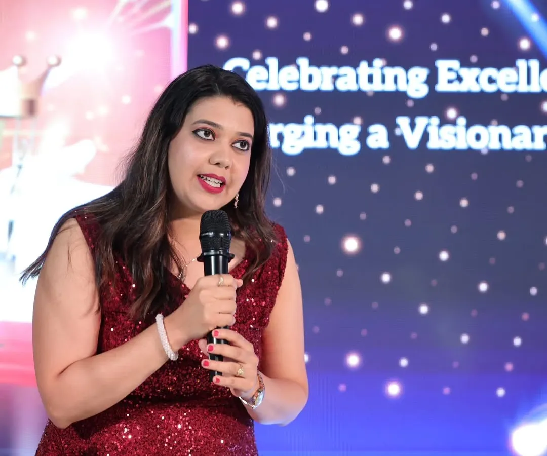 A close-up from the awards night. My focus is always on connecting with the audience, delivering key messages with clarity, and keeping the event's energy high from start to finish.