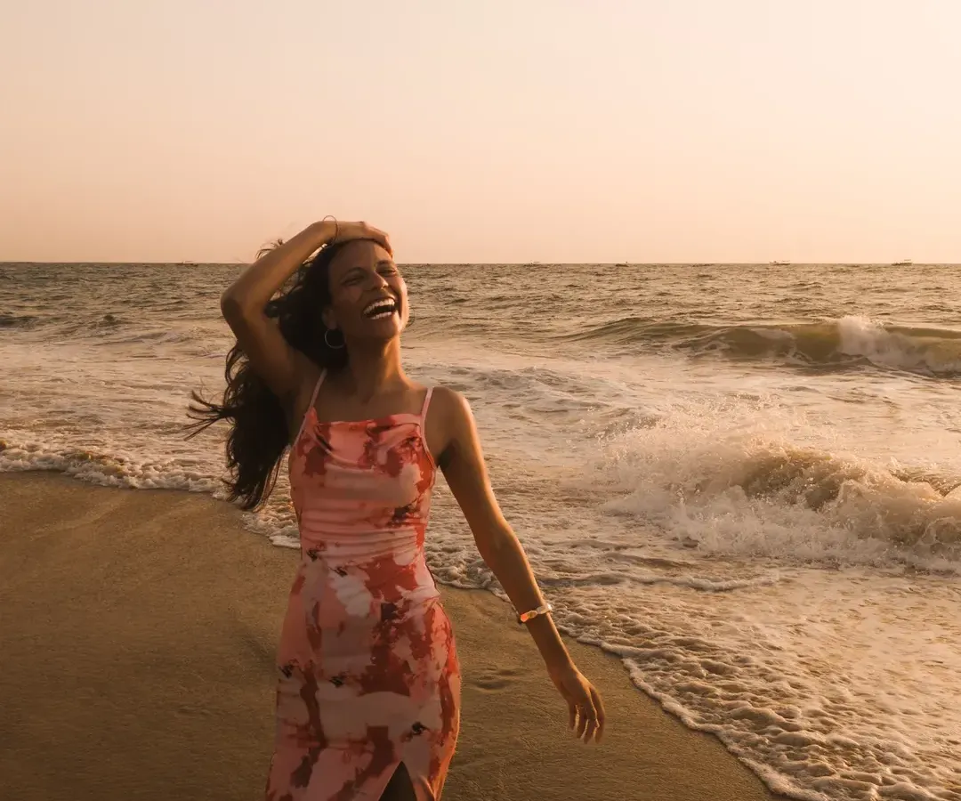There's nothing like that golden hour glow on a Goa beach. I focus on capturing pure, unscripted joy, turning a simple walk by the sea into a beautiful memory. This is perfect for solo travelers or anyone looking to capture the feeling of freedom on their trip.