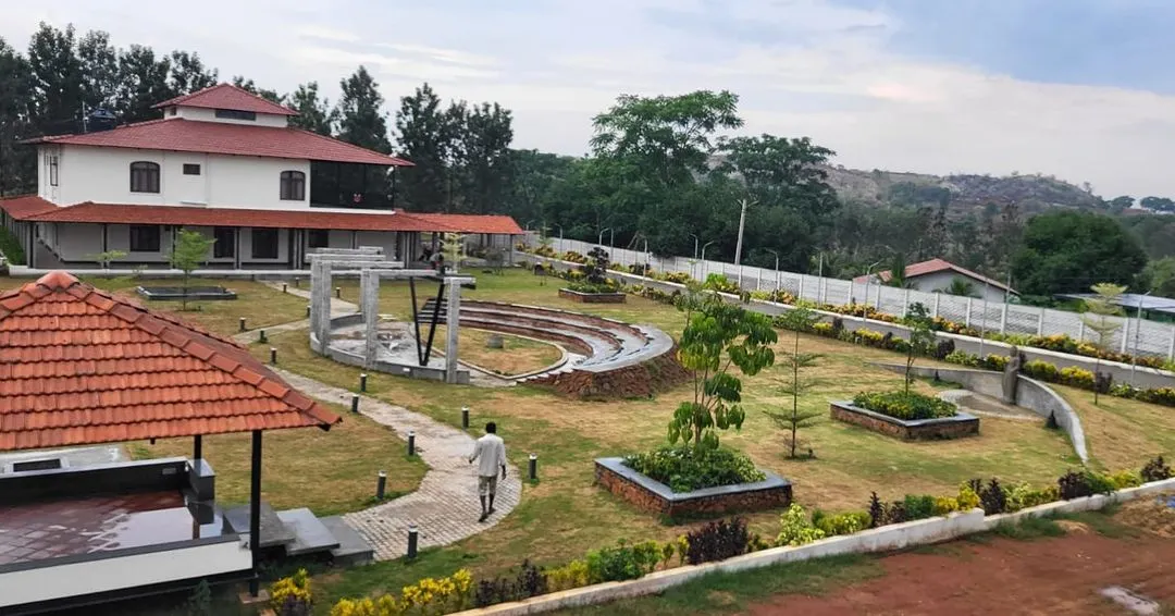 We believe a healthy lawn is the heart of a beautiful landscape. This image showcases a large residential garden where we provide complete lawn care services, including professional mowing and organic maintenance to keep it lush and green year-round.