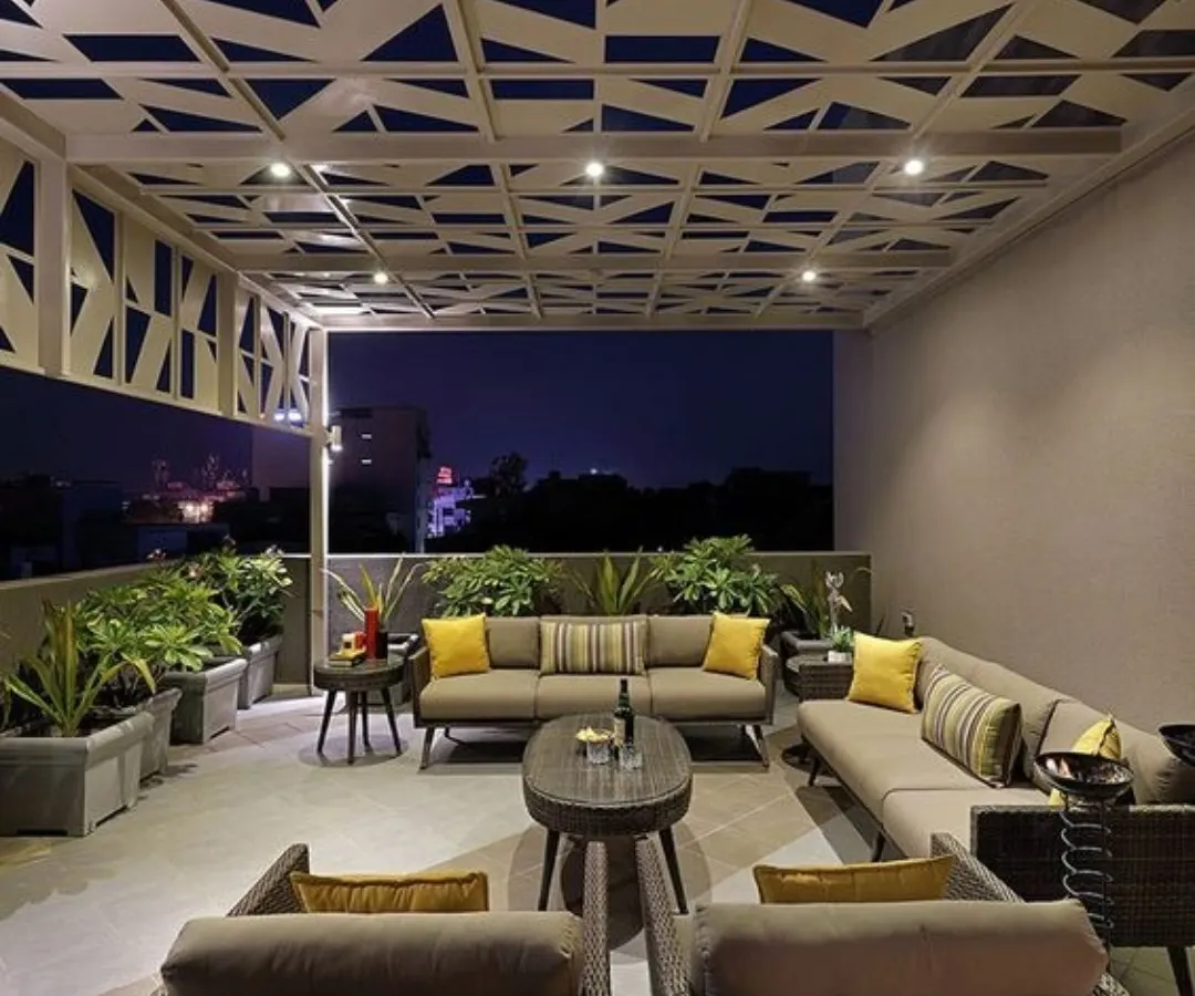 Here’s how a terrace can become your favorite spot in the house, even at night. For this project, I designed a custom geometric pergola with integrated lighting and arranged a comfortable lounge area, perfect for relaxing or hosting guests under the stars.