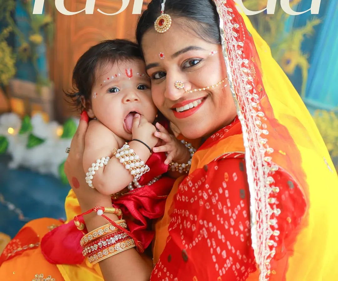 Celebrating your little one with a touch of divine magic. This Yashoda and Krishna themed shoot is one of my favorites, capturing the purest bond between a mother and her child in a way that feels both traditional and timeless.