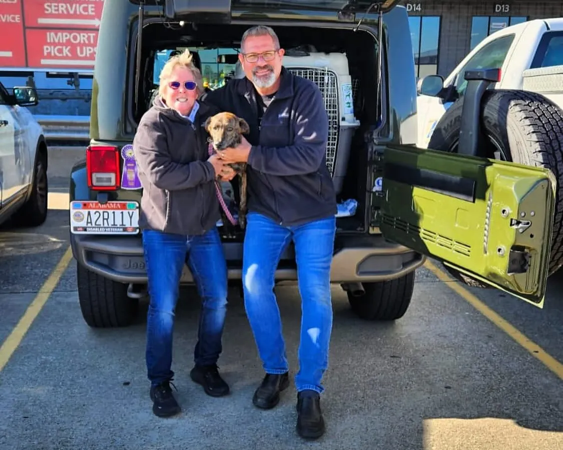 Welcome to Atlanta, Lilli! After a carefully managed flight from Delhi, Lilli is finally home. Seeing the joy of pet parents being reunited with their furry baby is our greatest reward.
