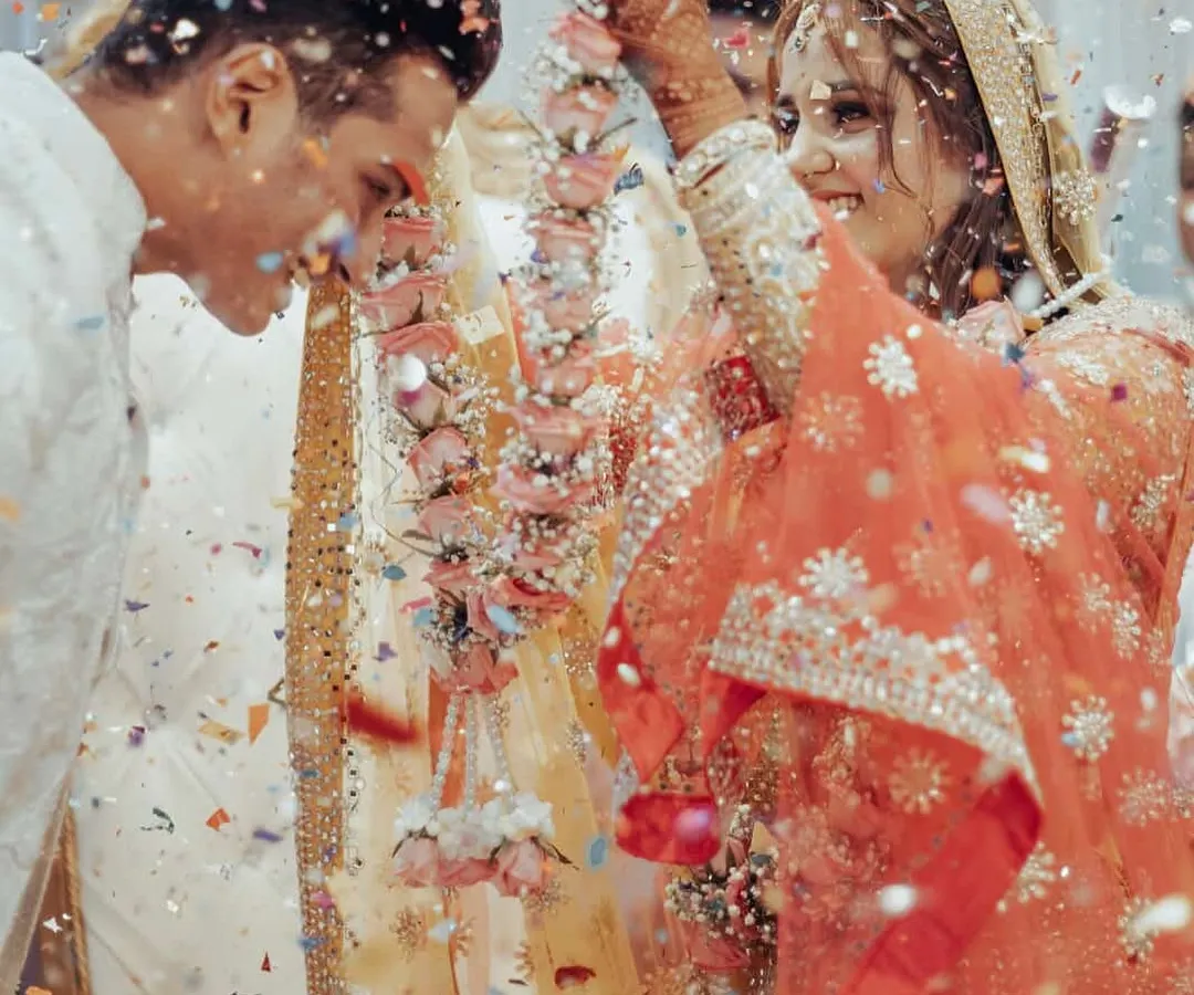 That dreamy, just-engaged feeling. This is the kind of soft, romantic glam I love to create for engagement ceremonies, ensuring you look effortlessly beautiful and full of joy in every candid shot.