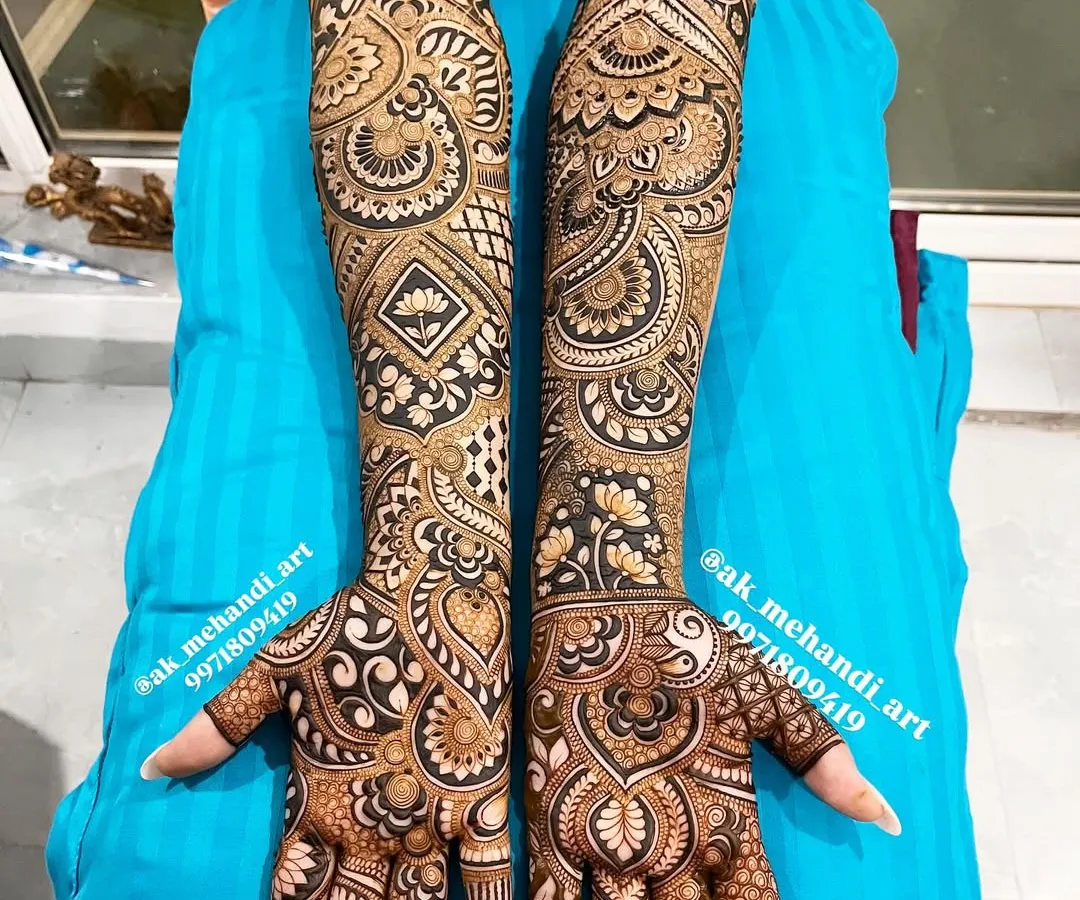 A complete bridal mehndi is a story told on the hands. I guide my students through the process of designing and executing full-arm bridal henna, combining traditional Indian motifs with modern aesthetics for a balanced and breathtaking result.