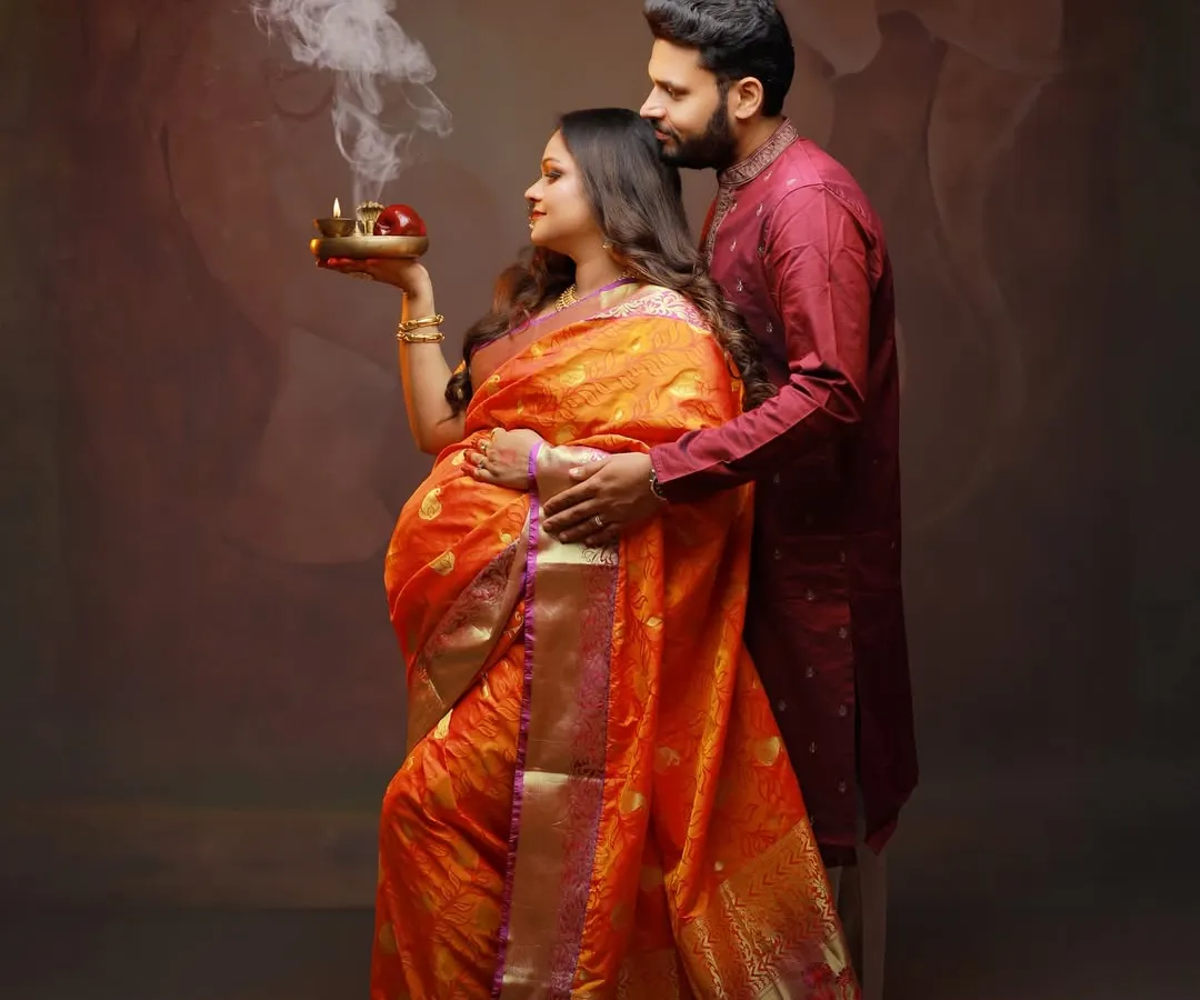 We love celebrating your culture. This couple's portrait, taken in our studio, blends traditional attire and rituals with fine art photography to create a memory that honors your family's heritage.