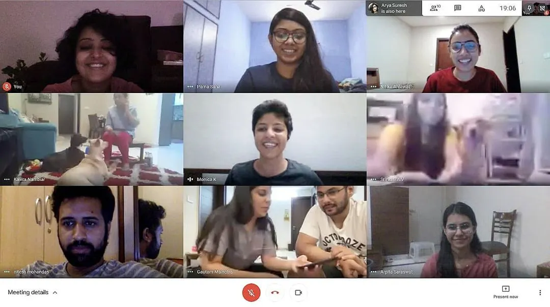 This is what our virtual classroom looks like, full of happy dogs and even happier hoomans! We love seeing our clients and their furry family members connect and learn together during our group online training sessions. It's a community of dedicated pet parents from all over.