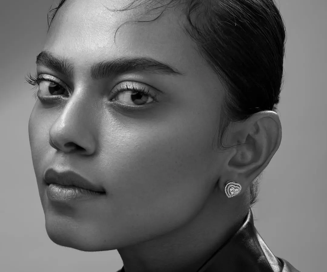 For fine jewellery, my approach is to let the piece speak for itself. This black and white portrait uses clean, sculptural light to highlight the exquisite craftsmanship of the diamond earrings, creating a timeless and powerful image where the focus remains purely on the design and the emotion it evokes.
