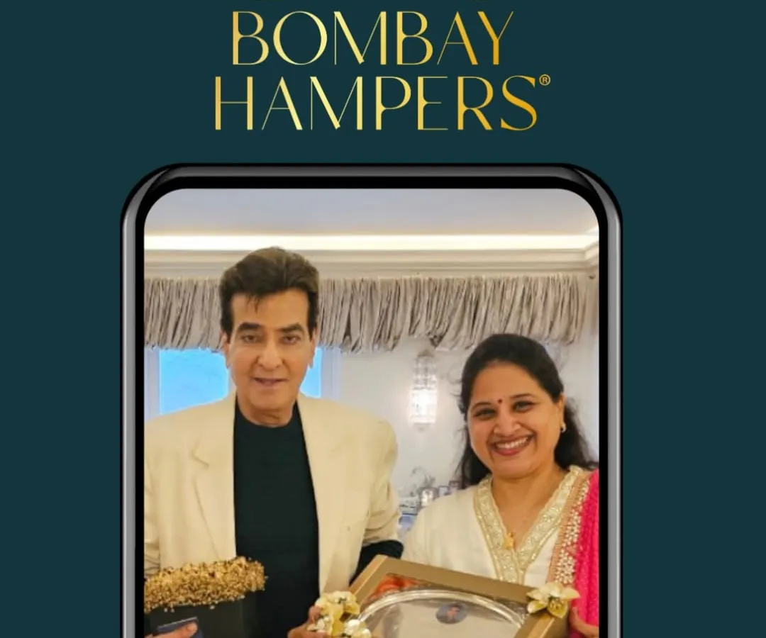 It was an absolute honor to curate a tailor-made hamper for the legendary Jeetendra Kapoor. Seeing him unwrap a Bombay Hamper is a moment our team will always cherish.