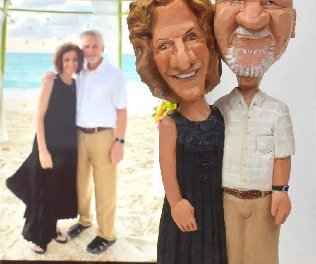I love bringing couples' stories to life in wood. This custom couple caricature, created from a cherished photo for a client in Texas, shows how I capture the bond and likeness of two people in a single, heartfelt anniversary gift.
