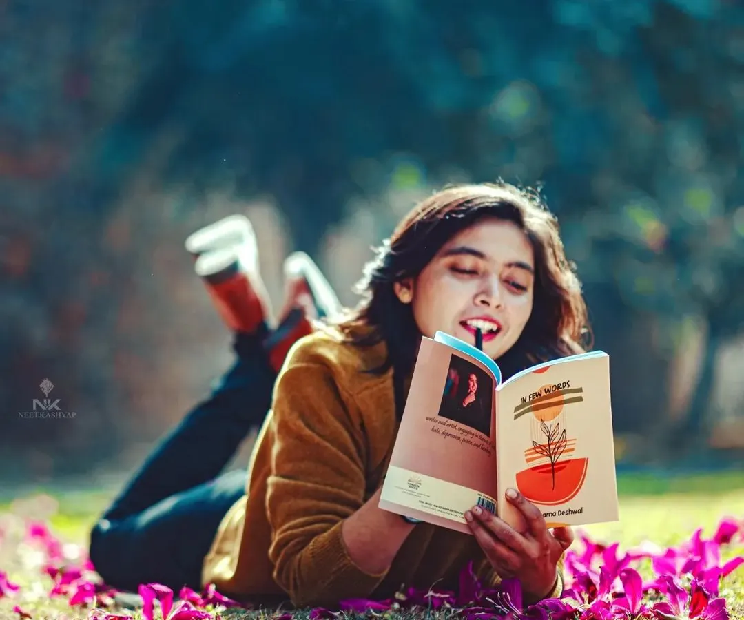 A product comes alive when you show it in its natural element. For this book promotion, we created a lifestyle scene that feels authentic and relatable, connecting the product with the feeling of a peaceful afternoon read.