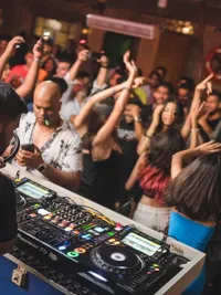 Club & Pub DJ