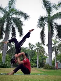 Acroyoga Sessions