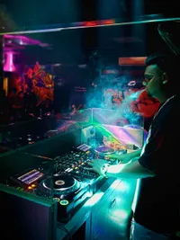 Club & Nightlife DJ