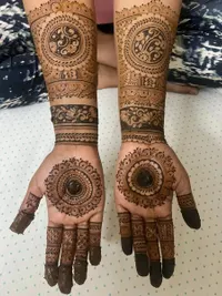 Mehendi Artistry Services