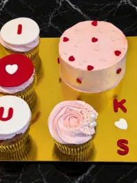 Cupcakes & Bento Cakes
