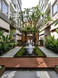 Commercial Landscaping & Plantscaping