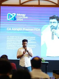Startup Fundraising & Financial Advisory