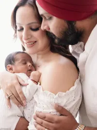 Maternity & Newborn Photography