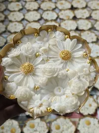 Decorative & Sculptural Candles