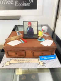 Corporate & Branded Bakes