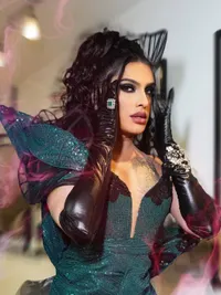 Commercial & Celebrity Makeup