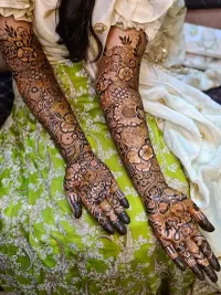 Mehndi Artistry Services