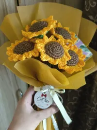 Crochet Floral Bouquets & Keepsakes