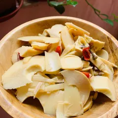 This is a simple dish called Zukolak, which is just boiled fresh bamboo shoots with king chillies. It's a great way to enjoy the pure, natural flavour of the bamboo.