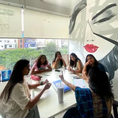 Learning at Art Beat is a collaborative experience. Here, students in our Certificate in Fine Arts program discuss techniques and share feedback in a supportive, friendly environment.