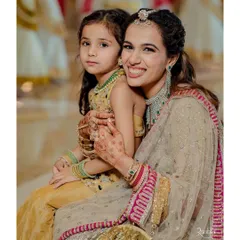 The sister of the bride with her adorable daughter. I created a fresh and pretty makeup look for her to enjoy her sister's phera ceremony.
