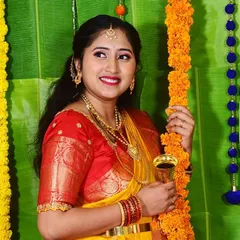It’s not just about brides. I love creating special looks for the whole family. Here, I gave this happy mom a fresh, glowing look with a bold lip for her daughter's naming ceremony, ensuring she felt beautiful for the celebration.