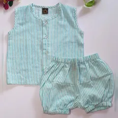For the littlest members of our tribe, I created this simple jhabla and bloomer set. Made from pure, breathable cotton with a classic stripe, it’s a perfect everyday outfit that keeps babies cool and comfortable.