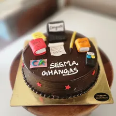 We love celebrating your big wins with you. This cake was for a client who just passed her CA exam, complete with edible books, a laptop, and a calculator. Congratulations!