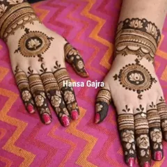 The front-hand view of this minimalist design, featuring a central lotus mandala and decorated fingertips. It's a perfect example of how simple, clean art can speak volumes.