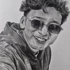 A paid commission of a smiling man in a hoodie and sunglasses. I enjoy drawing candid, happy expressions that bring the portrait to life.