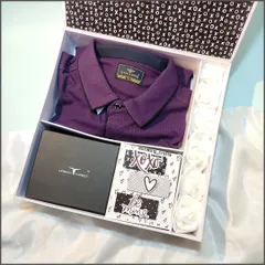 Finding the perfect gift for him can be tricky, so I love putting together these custom hampers. This one features a stylish shirt and a wallet, paired with a personalized mini-scrapbook to make it truly a one-of-a-kind anniversary present.