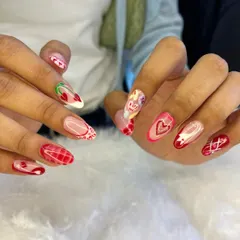 A perfect look for Valentine's Day or just to show some love. This set features a mix of red plaid, hearts, and strawberry designs for a super sweet and romantic vibe.