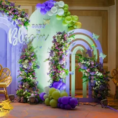 Celebrating a baby in bloom! 💜 This dreamy pastel backdrop, adorned with soft balloons and lush floral arrangements, created the perfect photo moment for a beautiful baby shower. I love designing these sweet beginnings with a touch of magic and wonder.