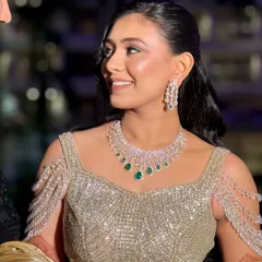 A glamorous Sangeet look requires makeup that shines under the lights. Here, I created a soft smokey eye and a glowing base that looks stunning from every angle, perfect for a night of celebration.