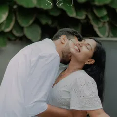 We live for these in-between moments. Not a pose, just pure, uninhibited joy. A candid couple photoshoot is about capturing the way you connect when you forget we're even there.