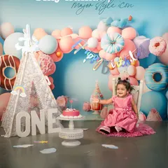 Turning one is a celebration for the whole family. I design vibrant, playful first birthday photoshoots complete with cakes, balloons, and plenty of sparkle to mark this precious milestone.