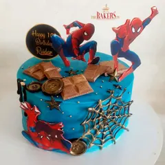 Another take on a Spiderman cake, this time with a bold blue base and chocolate details. This no-fondant cake features Spidey in web-slinging action, perfect for a superhero-themed party.