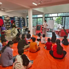 We love connecting kids with the creators behind their favorite stories. Here, you can see one of our cozy, interactive author sessions where children get to ask questions, share ideas, and get inspired by real-life authors.