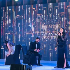 The shoe game is always a crowd favourite, bringing out laughter and friendly competition. As your Sangeet host, I organize engaging games and activities that get everyone, from the couple to the guests, involved and create hilarious, lasting memories.