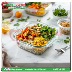 Meal prepping is a game-changer for maintaining a healthy diet during a busy week. This image shows a well-portioned, pre-prepared meal, a strategy I teach to all my clients for consistency.