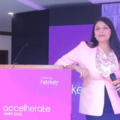 A moment of reflection between sessions at the HerKey AccelHERate event. I take time to connect with the event's theme and deliver a message that resonates.