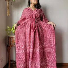 A beautiful pink kaftan with a traditional geometric hand-block print. The 52-inch length provides great coverage while remaining light and airy.